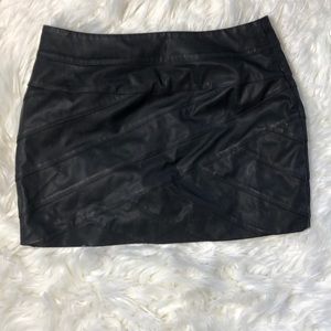 🔥NEW PRICE🔥EXPRESS Black Faux Leather Mini Skirt